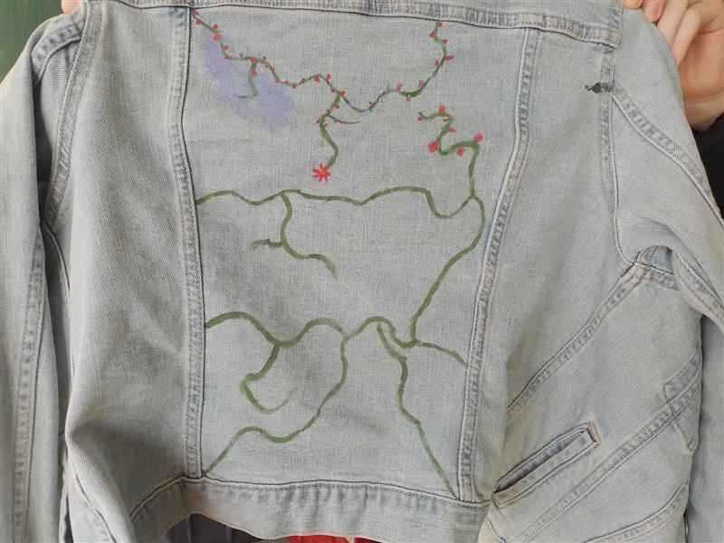 Bemalte Jeansjacke